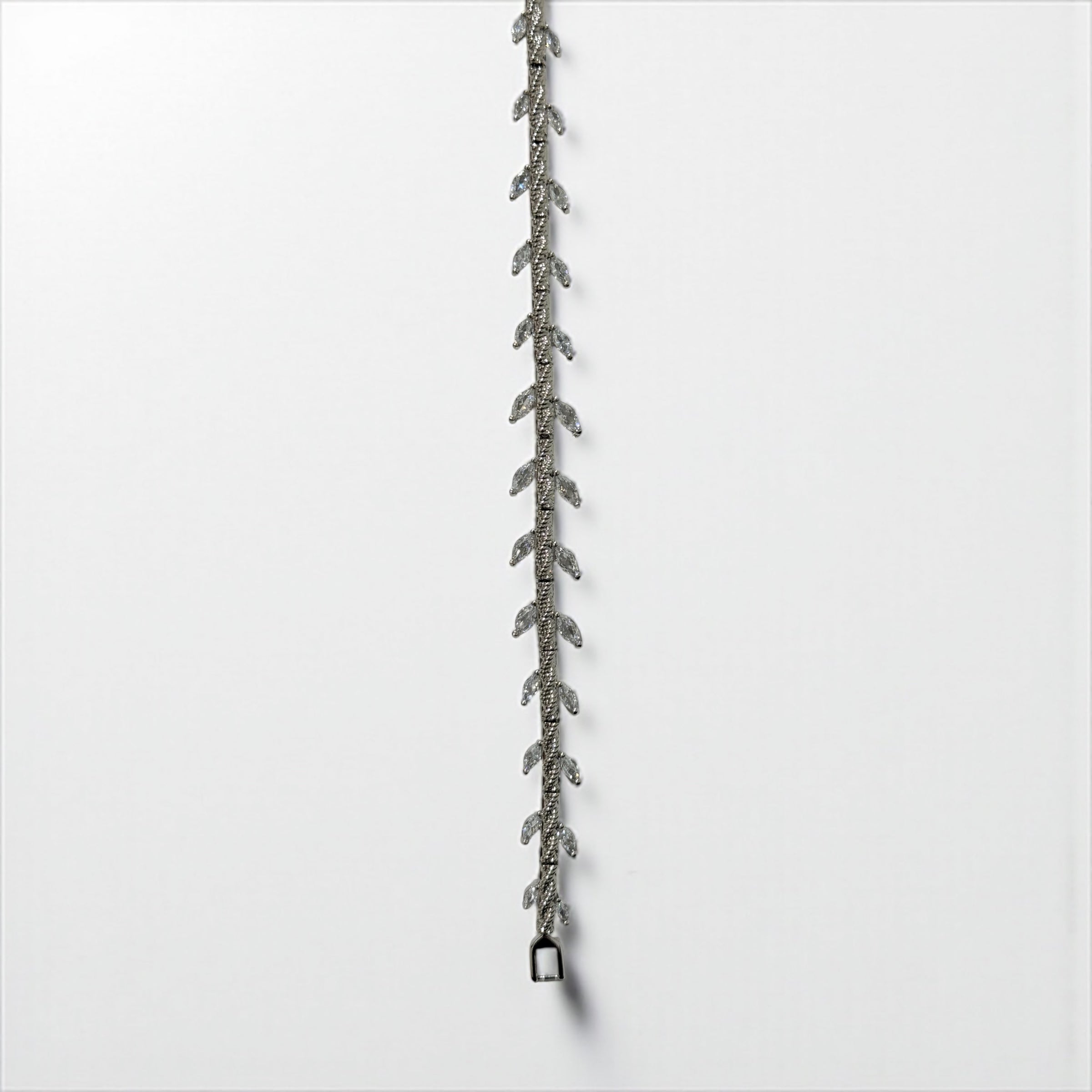 Leaf Trail Bracelet Nightside